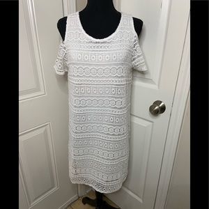 Design History woman’s size medium cold shoulder dress